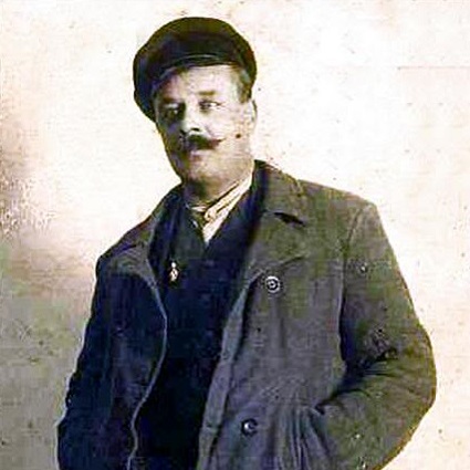 Владимир Антонов 